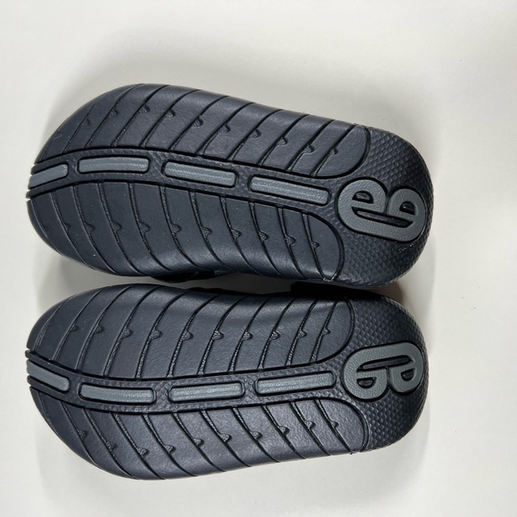 Reef Toddler Sandals Black Slip On Sling Back Summer Pool Boy/Girl size 5/6 - Picture 7 of 8